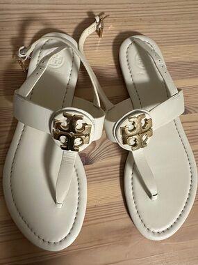 Tory Burch White Leather Logo Thong Sandals with Gold  Emblem size 6.5